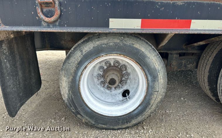 image for item EK8166 2007 Belshe DT255 equipment trailer