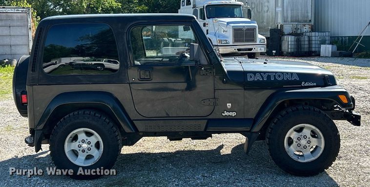 image for item EK8170 2001 Jeep Wrangler Daytona Edition SUV