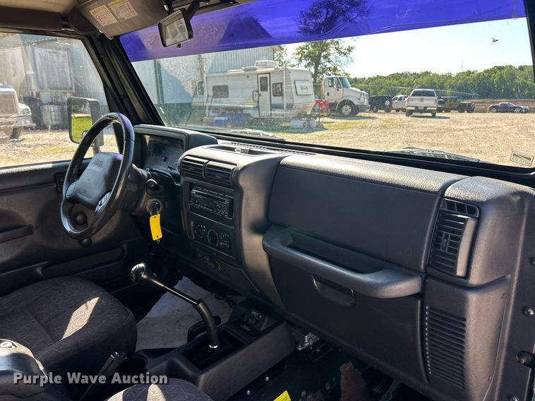 image for item EK8170 2001 Jeep Wrangler Daytona Edition SUV