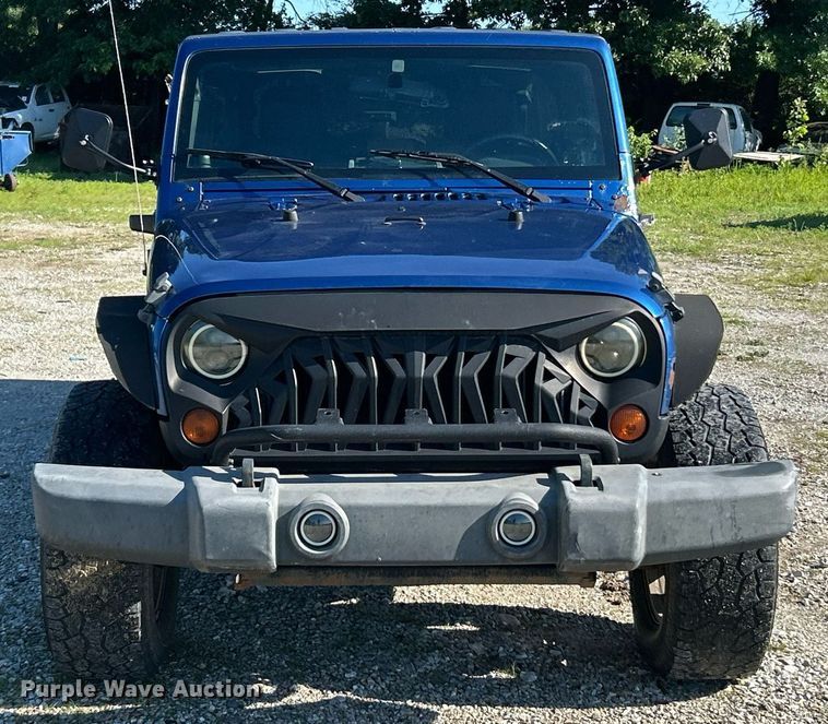 image for item EK8171 2010 Jeep Wrangler Sahara SUV