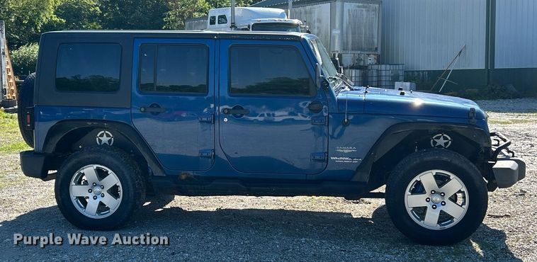 image for item EK8171 2010 Jeep Wrangler Sahara SUV