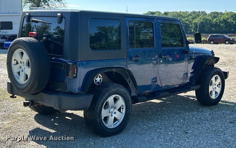 image for item EK8171 2010 Jeep Wrangler Sahara SUV