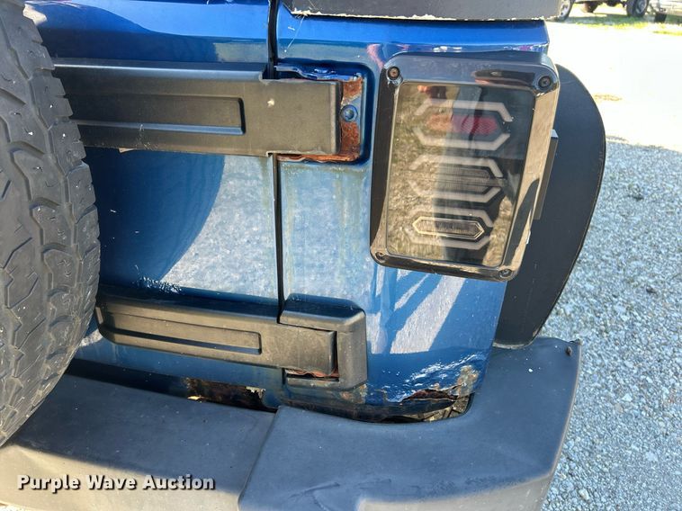 image for item EK8171 2010 Jeep Wrangler Sahara SUV