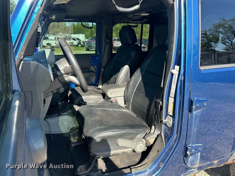 image for item EK8171 2010 Jeep Wrangler Sahara SUV