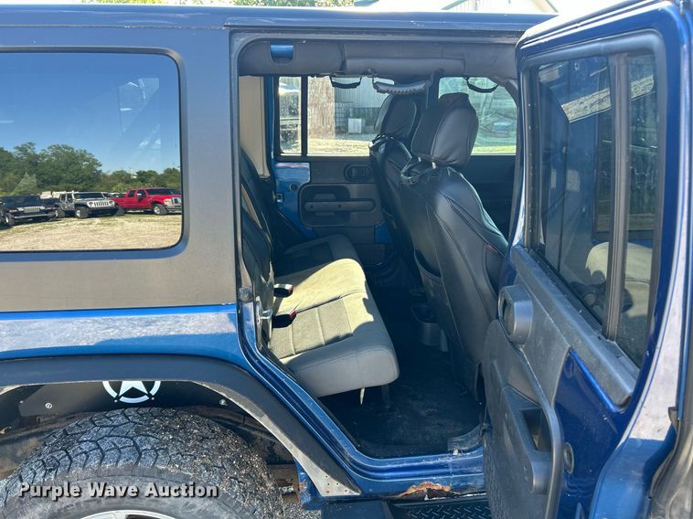 image for item EK8171 2010 Jeep Wrangler Sahara SUV