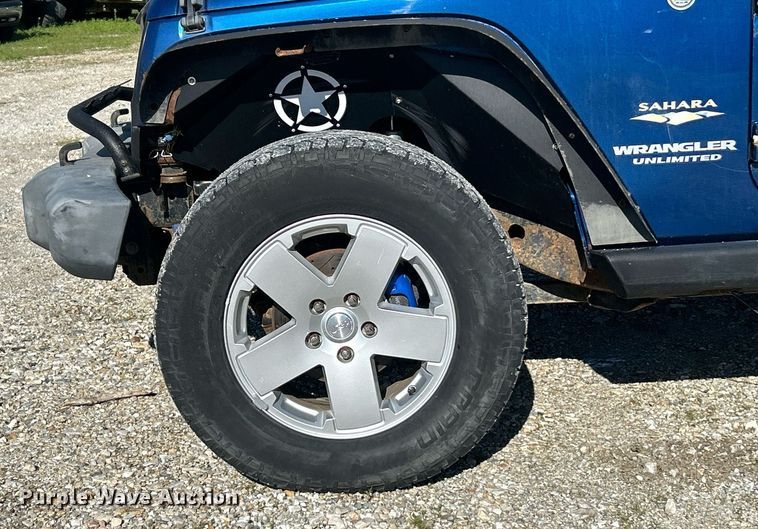 image for item EK8171 2010 Jeep Wrangler Sahara SUV