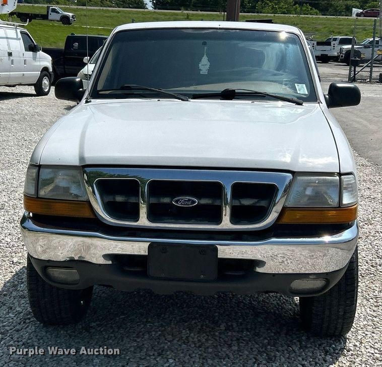 image for item EK8173 2000 Ford Ranger XLT SuperCab pickup truck