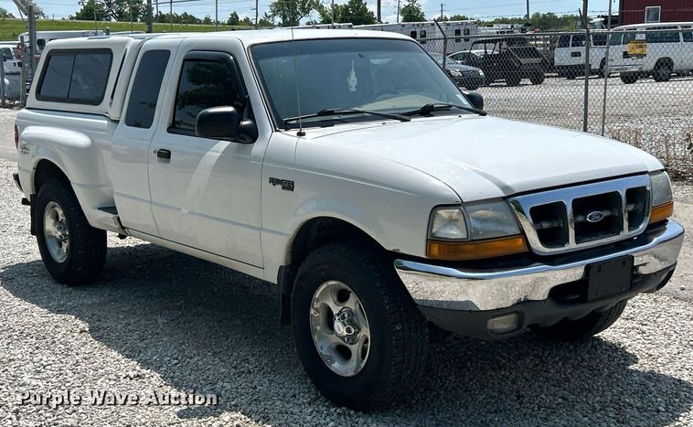 image for item EK8173 2000 Ford Ranger XLT SuperCab pickup truck