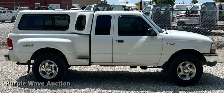 image for item EK8173 2000 Ford Ranger XLT SuperCab pickup truck