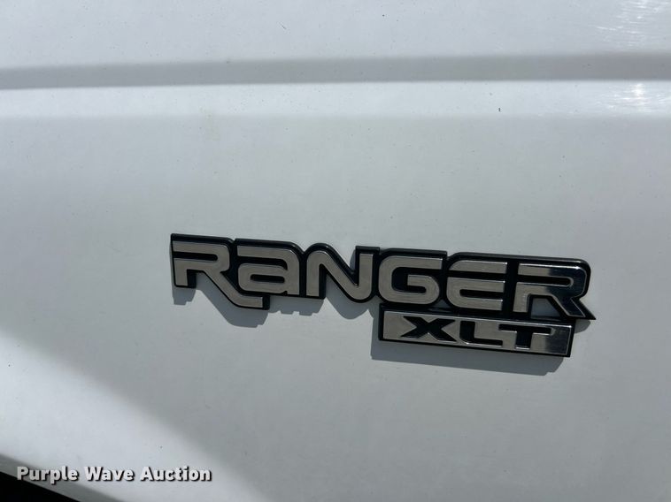 image for item EK8173 2000 Ford Ranger XLT SuperCab pickup truck