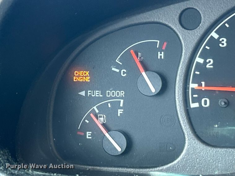 image for item EK8173 2000 Ford Ranger XLT SuperCab pickup truck