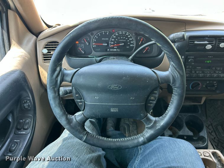 image for item EK8173 2000 Ford Ranger XLT SuperCab pickup truck