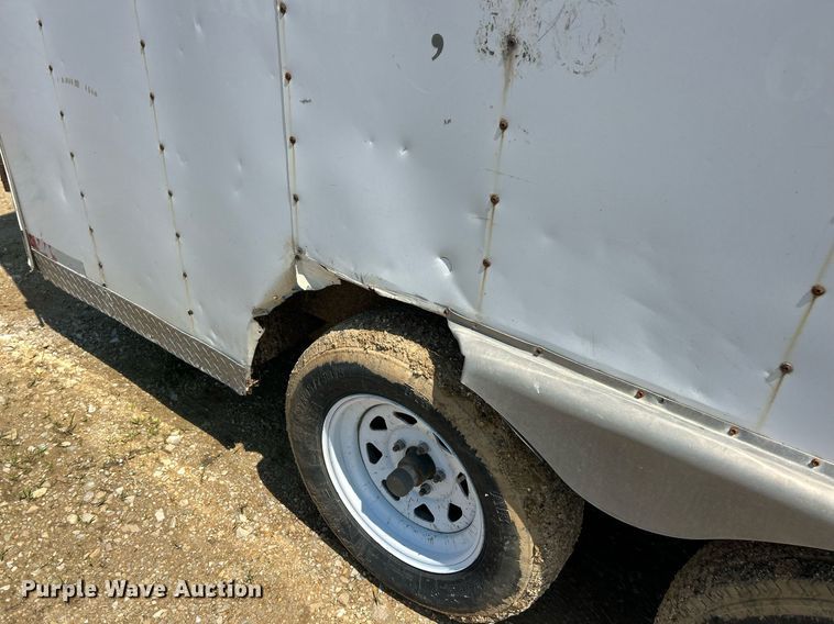 image for item EK8195 2000 Doolittle enclosed cargo trailer