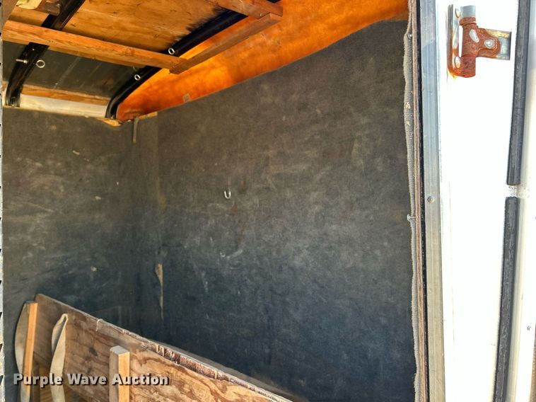 image for item EK8195 2000 Doolittle enclosed cargo trailer