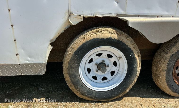 image for item EK8195 2000 Doolittle enclosed cargo trailer