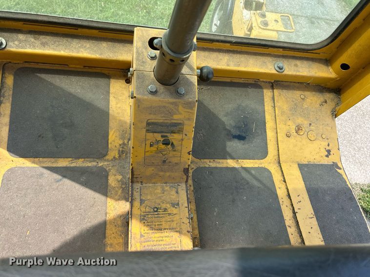 image for item EK8202 Hustler 3400 ZTR lawn mower