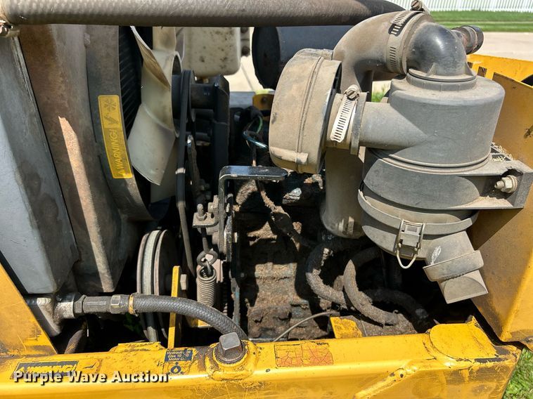 image for item EK8202 Hustler 3400 ZTR lawn mower