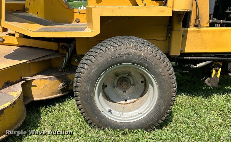 image for item EK8202 Hustler 3400 ZTR lawn mower