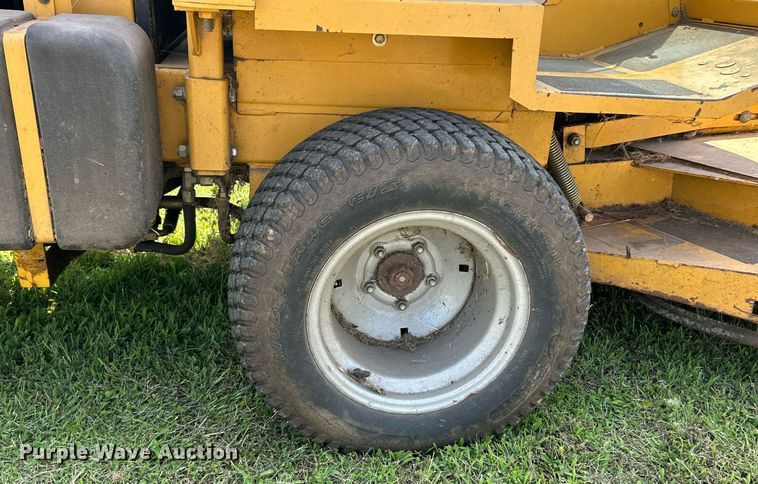 image for item EK8202 Hustler 3400 ZTR lawn mower