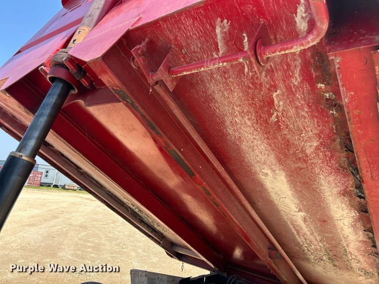 image for item EK8205 2006 Chevrolet Silverado 3500 dump flatbed pickup truck