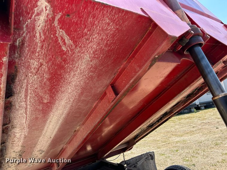 image for item EK8205 2006 Chevrolet Silverado 3500 dump flatbed pickup truck