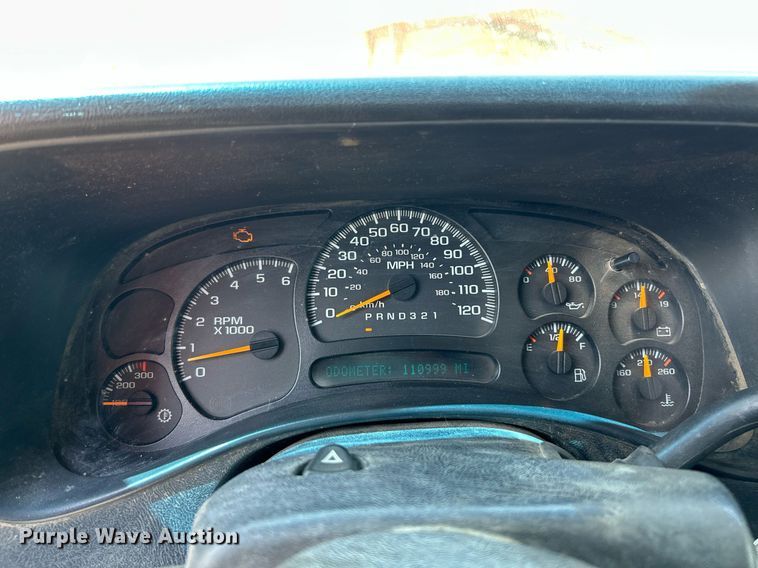 image for item EK8205 2006 Chevrolet Silverado 3500 dump flatbed pickup truck