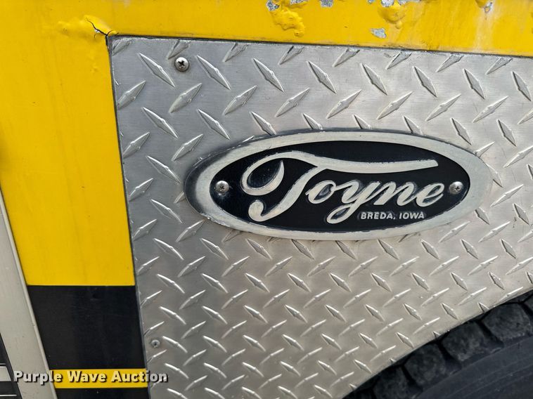 image for item EM3767 2001 HME INC 4465 400 pumper fire truck