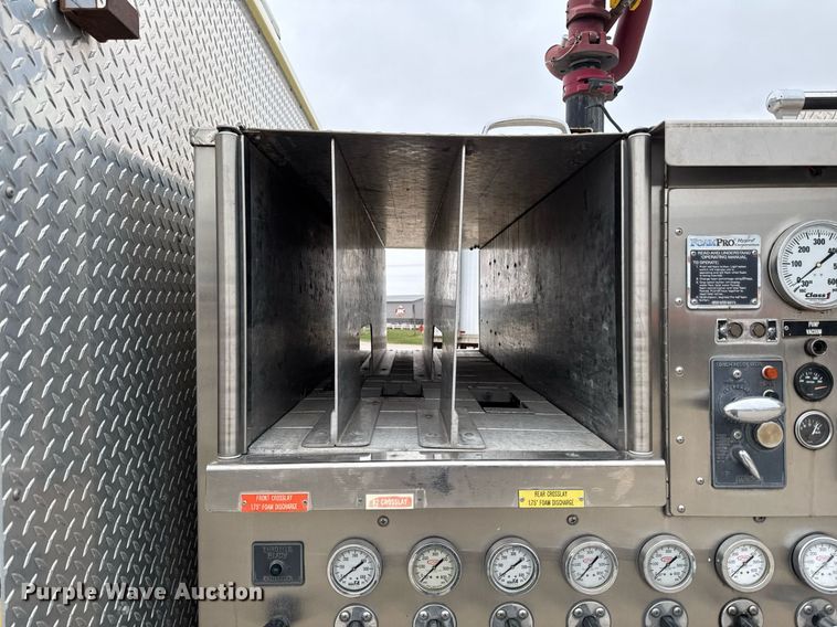 image for item EM3767 2001 HME INC 4465 400 pumper fire truck