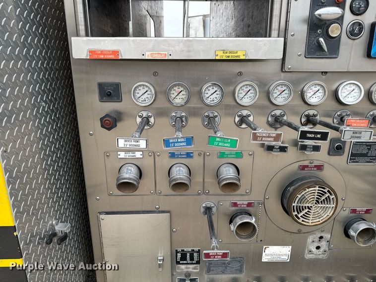 image for item EM3767 2001 HME INC 4465 400 pumper fire truck