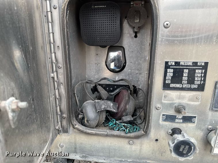 image for item EM3767 2001 HME INC 4465 400 pumper fire truck