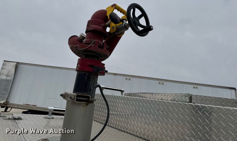 image for item EM3767 2001 HME INC 4465 400 pumper fire truck