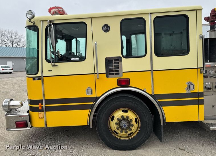 image for item EM3767 2001 HME INC 4465 400 pumper fire truck