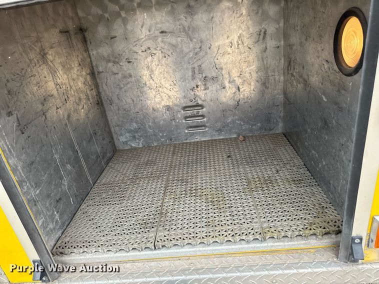 image for item EM3767 2001 HME INC 4465 400 pumper fire truck