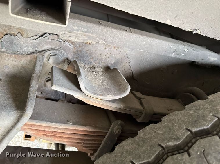 image for item EM3767 2001 HME INC 4465 400 pumper fire truck