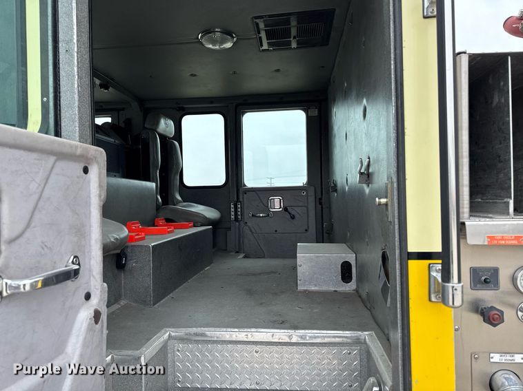 image for item EM3767 2001 HME INC 4465 400 pumper fire truck