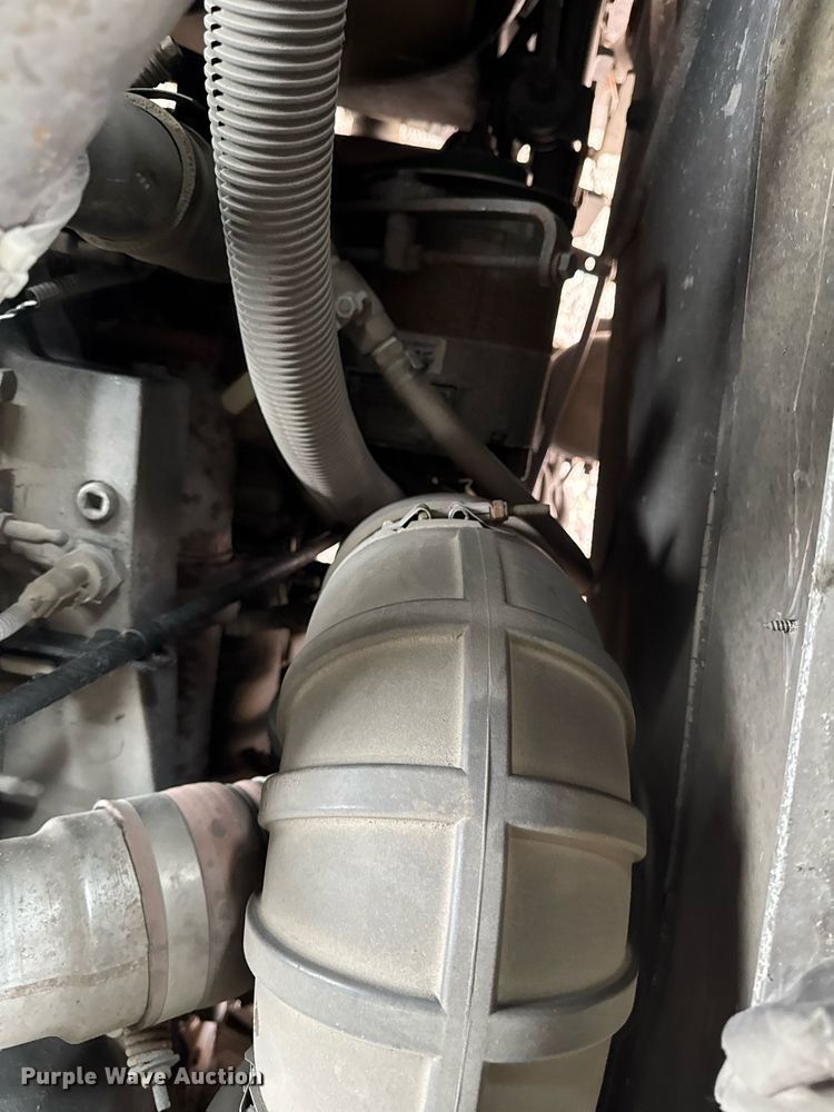 image for item EM3767 2001 HME INC 4465 400 pumper fire truck