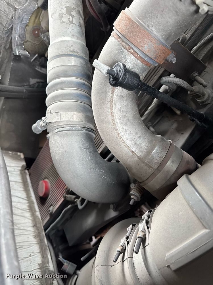 image for item EM3767 2001 HME INC 4465 400 pumper fire truck