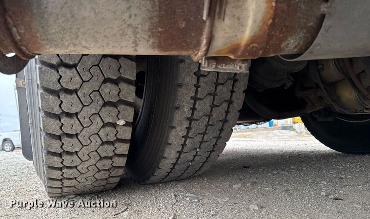 image for item EM3767 2001 HME INC 4465 400 pumper fire truck