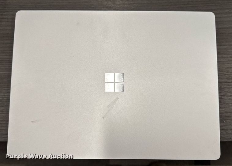 image for item EM3798 (10) Microsoft 1868 Surface laptops