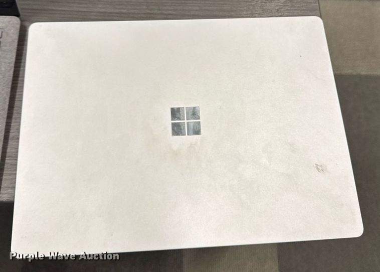image for item EM3799 (10) Microsoft 1868 Surface laptops
