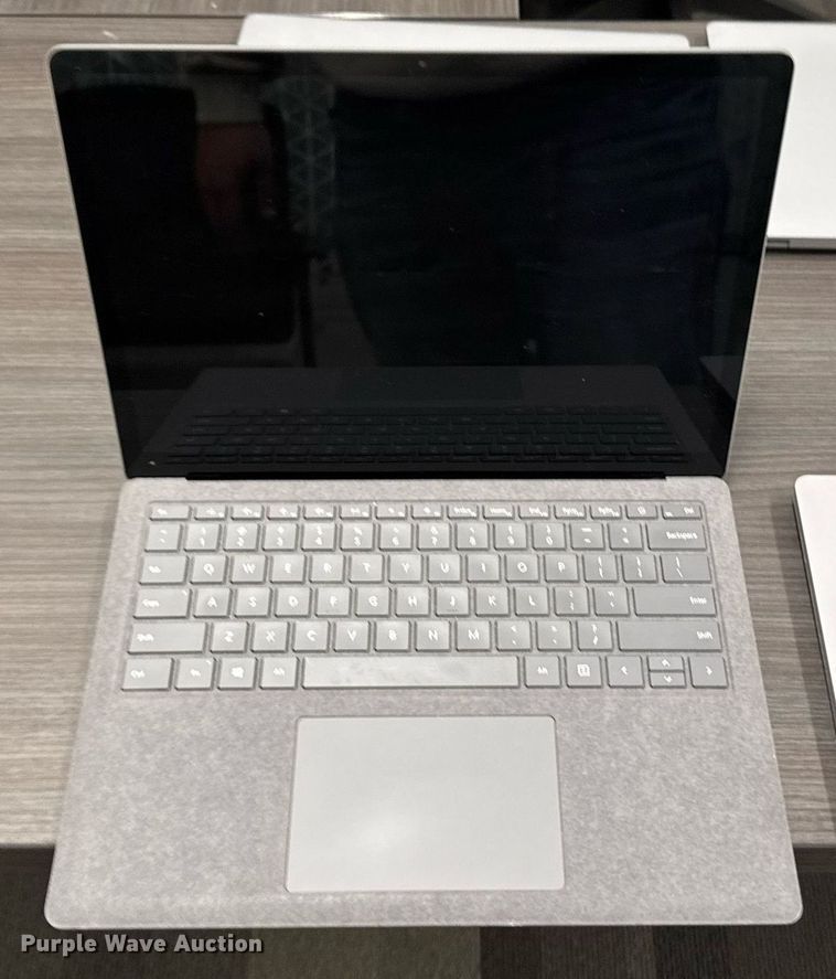 image for item EM3799 (10) Microsoft 1868 Surface laptops