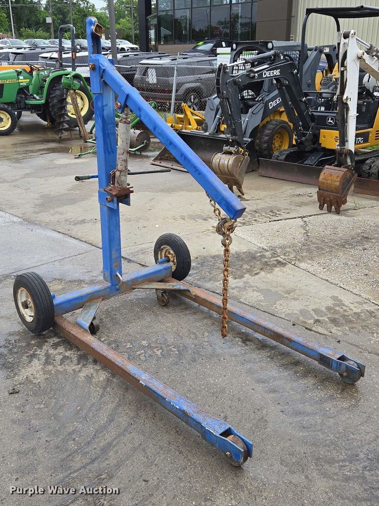 image for item EM7395 Engine hoist 