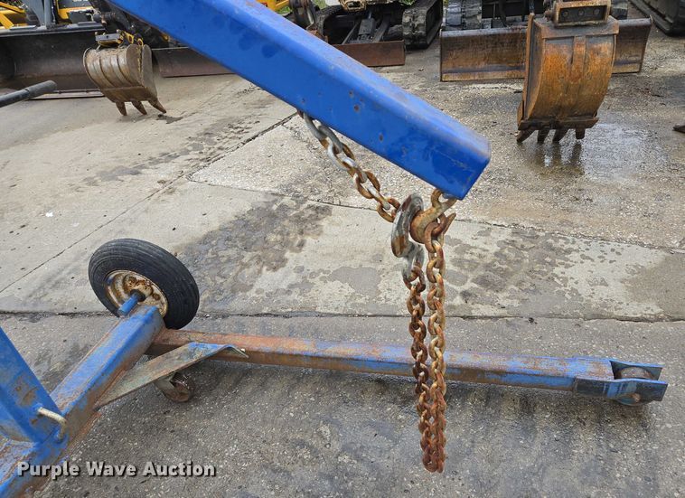 image for item EM7395 Engine hoist 