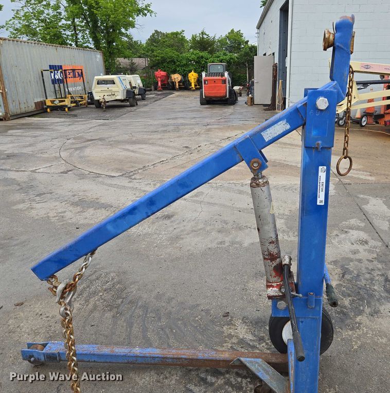image for item EM7395 Engine hoist 