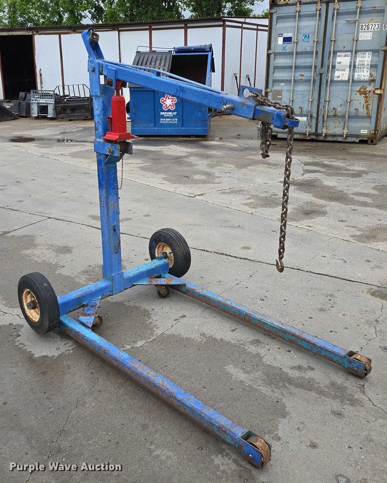 image for item EM7396 Engine hoist