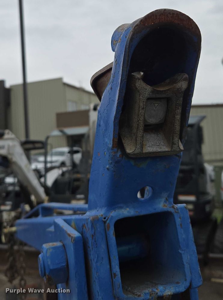 image for item EM7396 Engine hoist