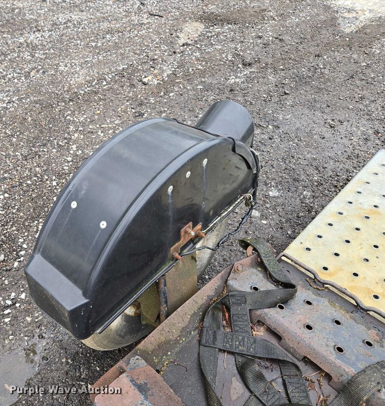 image for item EM7402 Car dolly