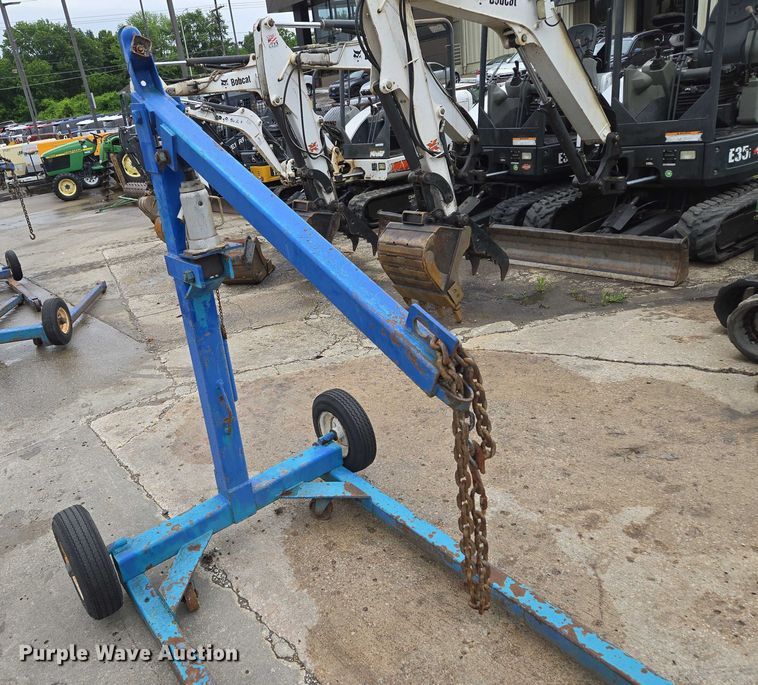 image for item EM7417 Engine hoist 
