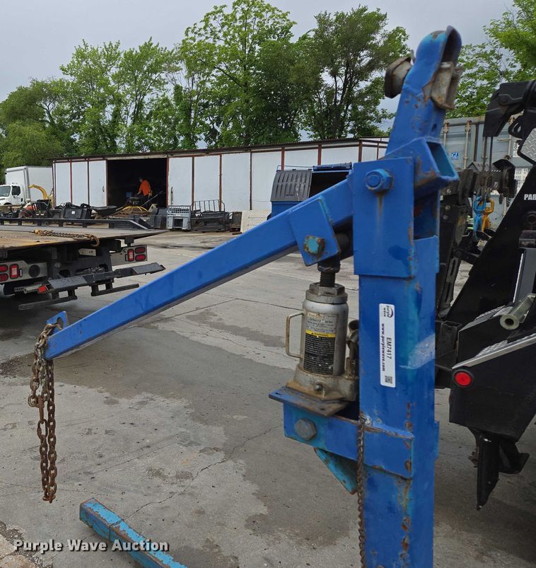 image for item EM7417 Engine hoist 