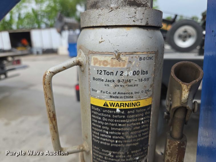 image for item EM7417 Engine hoist 